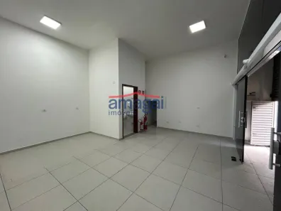Imóvel Comercial para alugar, 200m² no Centro, Jacareí