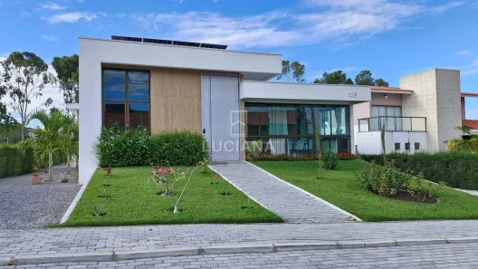 Casa de Condomínio com 4 Quartos à venda, 246m² no Gravatá Centro, Gravatá