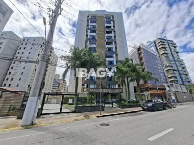 Apartamento com 3 Quartos para alugar, 85m² no Centro, Florianópolis