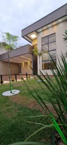Casa com 3 Quartos à venda, 185m² no Jardim Balneário Meia Ponte, Goiânia
