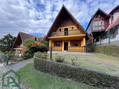 Casa de Condomínio com 2 Quartos à venda, 145m² no Cascatinha, Nova Friburgo