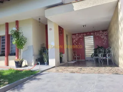Casa com 4 Quartos à venda, 218m² no Parque São Domingos, Pindamonhangaba