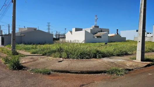 Lote/Terreno à venda, 404m² no Santa Felicidade, Cascavel