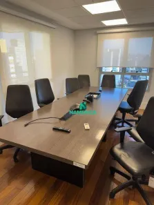 Sala Comercial para alugar, 195m² no Indianópolis, São Paulo