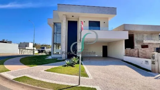 Casa com 3 Quartos à venda, 239m² no Roncáglia, Valinhos