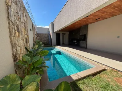 Casa com 3 Quartos à venda, 180m² no Novo Mundo, Uberlândia