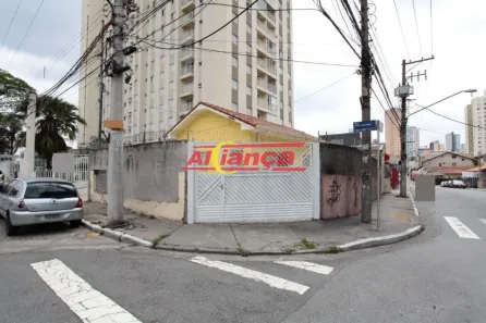 Casa com 2 Quartos para alugar, 80m² no Vila das Palmeiras, Guarulhos