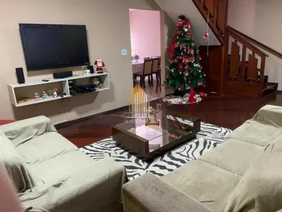 Casa com 4 Quartos à venda, 202m² no Cidade Domitila, São Paulo