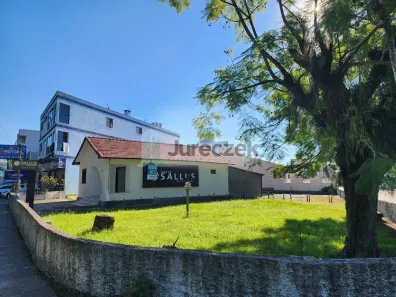 Casa com 3 Quartos para alugar, 140m² no Morrotes, Tubarão