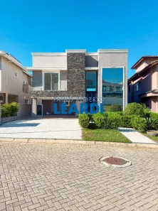 Casa de Condomínio com 4 Quartos à venda, 350m² no Tamboré, Santana de Parnaíba