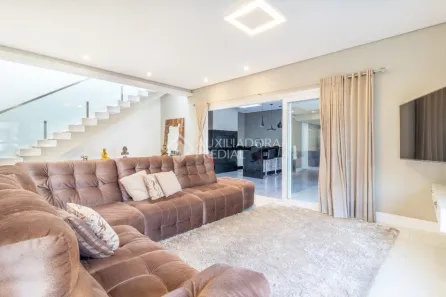 Casa de Condomínio com 3 Quartos à venda, 240m² no Hípica, Porto Alegre