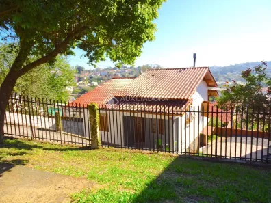 Casa com 2 Quartos à venda, 106m² no Petrópolis, Novo Hamburgo