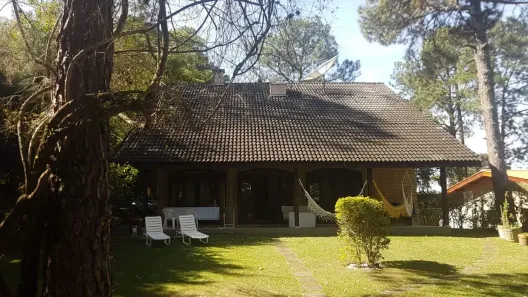 Fazenda/Sítio com 5 Quartos para alugar, 300m² no Pinheiral I, Atibaia