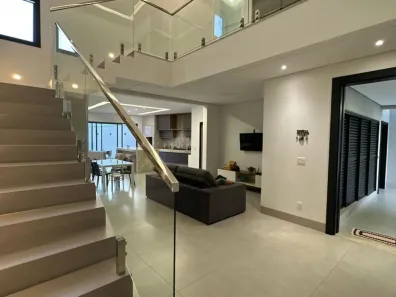 Casa de Condomínio com 4 Quartos à venda, 214m² no Grand Ville, Uberlândia