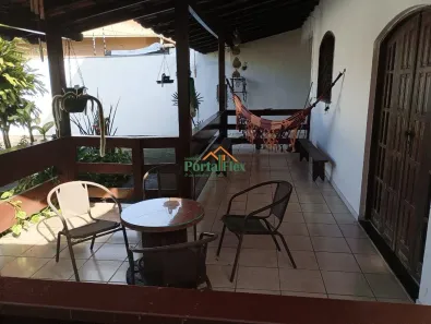 Casa com 4 Quartos à venda, 200m² no Jardim Atlântico, Serra
