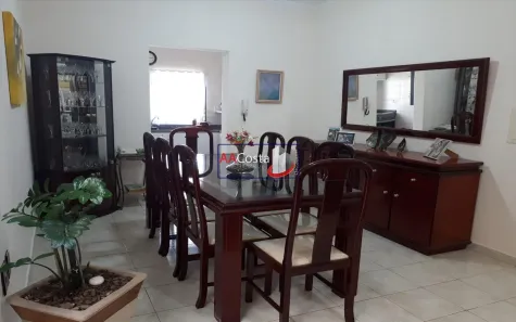 Casa com 3 Quartos à venda, 192m² no Vila Totoli, Franca