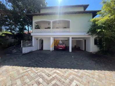 Casa com 3 Quartos para alugar, 270m² no São Vicente, Mairiporã