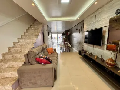 Casa com 2 Quartos à venda, 96m² no Guarujá, Porto Alegre