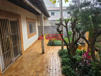 Casa com 3 Quartos para alugar, 500m² no Vale dos Machados, Guarulhos