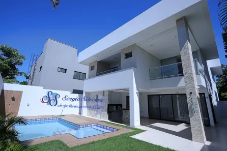 Casa com 3 Quartos para alugar, 300m² no Coaçu, Eusébio