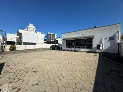 Sala Comercial para alugar, 250m² no Centro I, Brusque