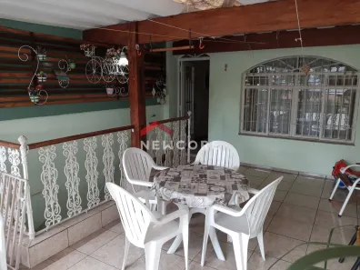 Sobrado com 3 Quartos à venda, 219m² no Vila Osasco, Osasco