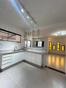 Casa com 5 Quartos à venda, 236m² no Olinda, Uberaba
