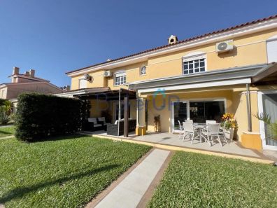 Casa de Condomínio com 3 Quartos à venda, 135m² no XANGRI-LÁ, Xangri-Lá