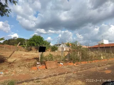 Lote/Terreno à venda, 300m² no Jardim Águas do Paiol, Araraquara