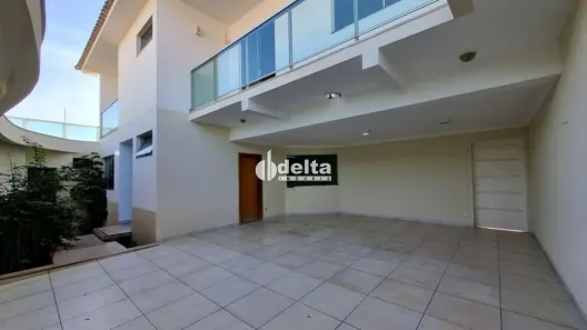 Ponto Comercial para alugar, 510m² no Martins, Uberlândia