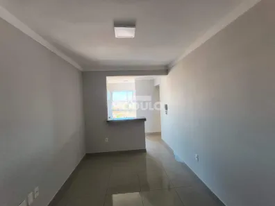 Apartamento com 2 Quartos para alugar, 60m² no Santa Mônica, Uberlândia