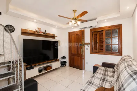 Casa de Condomínio com 3 Quartos para alugar, 120m² no Camaquã, Porto Alegre