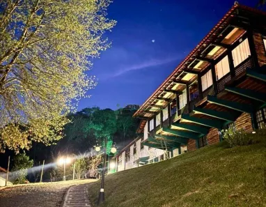 Casa com 7 Quartos à venda, 2500m² no Albuquerque, Teresópolis