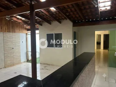 Casa de Condomínio com 2 Quartos à venda, 110m² no Aclimação, Uberlândia