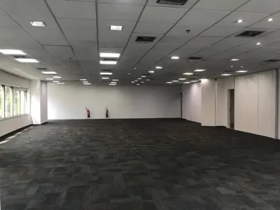 Sala Comercial para alugar, 242m² no Vila Nova Conceição, São Paulo