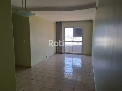 Apartamento com 3 Quartos à venda, 77m² no Umuarama, Uberlândia