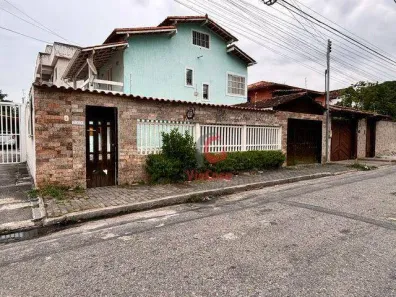 Casa com 3 Quartos à venda, 124m² no Extensão do Bosque, Rio das Ostras