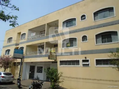 Apartamento com 3 Quartos para alugar, 100m² no Santa Mônica, Uberlândia