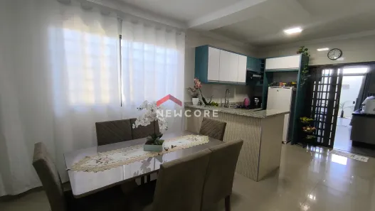 Casa com 3 Quartos à venda, 140m² no Jardim Diamante, Maringá