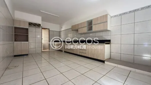 Casa com 3 Quartos à venda, 180m² no Nossa Senhora Aparecida, Uberlândia