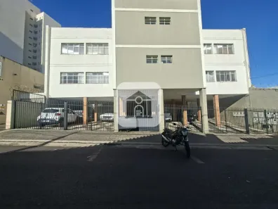 Apartamento com 3 Quartos para alugar, 100m² no Centro, Uberlândia
