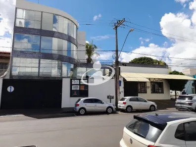 Sala Comercial para alugar, 12m² no Umuarama, Uberlândia