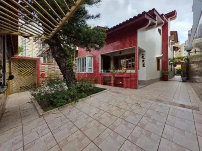 Casa com 3 Quartos à venda, 220m² no Jardim do Colégio (Zona Norte), São Paulo