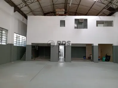 Galpão/Depósito/Armazém à venda, 837m² no Taboão, São Bernardo do Campo