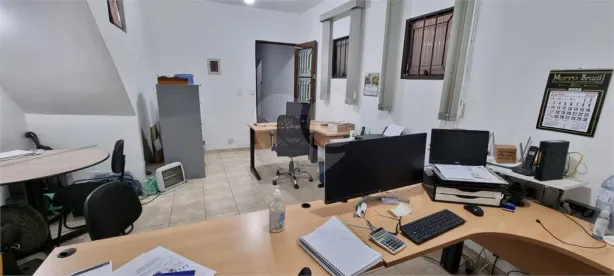 Sobrado com 4 Quartos à venda, 178m² no Jardim Rossin, São Paulo