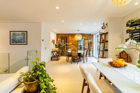 Apartamento com 3 Quartos à venda, 230m² no Vila Ipojuca, São Paulo