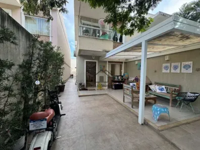 Casa com 4 Quartos à venda, 180m² no Itaipu, Niterói