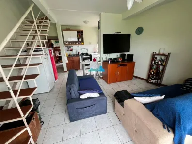 Apartamento com 2 Quartos à venda, 70m² no Pântano do Sul, Florianópolis