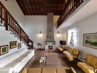 Casa com 4 Quartos à venda, 176m² no Braunes, Nova Friburgo