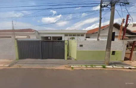 Casa com 4 Quartos à venda, 245m² no Centro, Araraquara